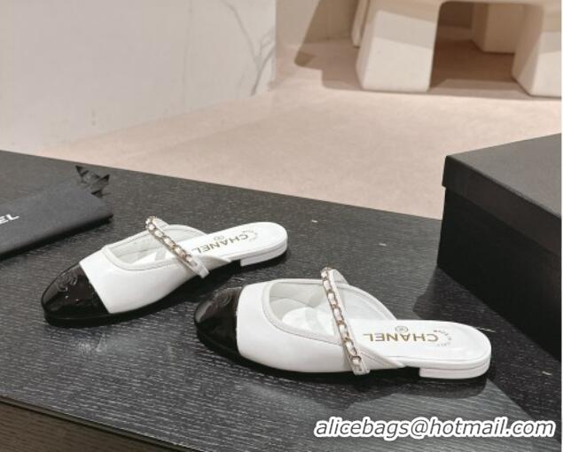 Hot Style Chanel Calfskin & Patent Flat Mules with Chain White 722084