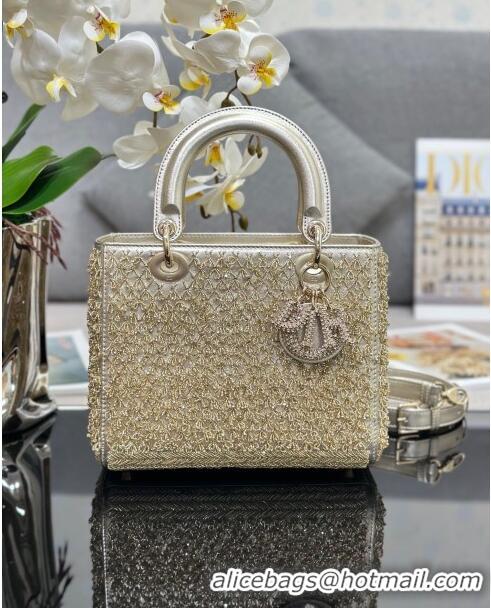 Super Quality Dior Lady Dior Medium Bag with Bead Embroidery M0565 Gold 2024