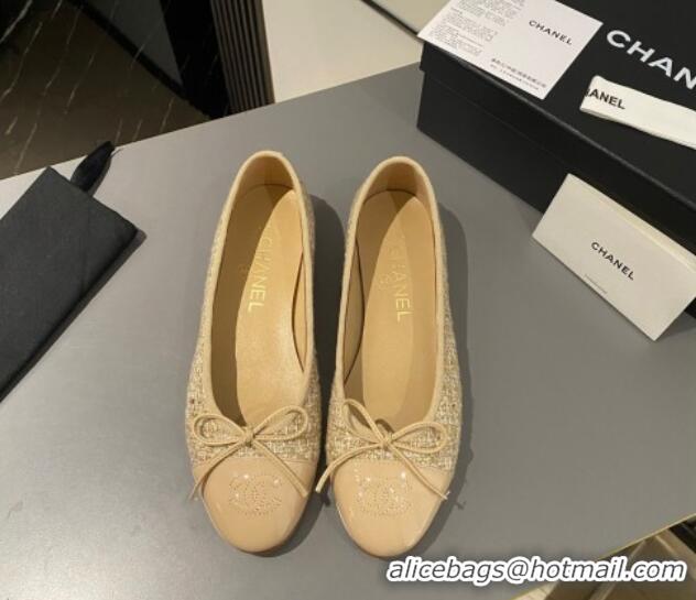 Luxury Chanel Tweed Classic Ballet Flat Beige/Gold 722114