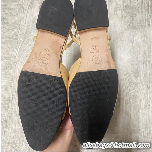 Buy Inexpensive Chanel Calfskin Leather Slingbacks Flat CH8403 Beige/Black