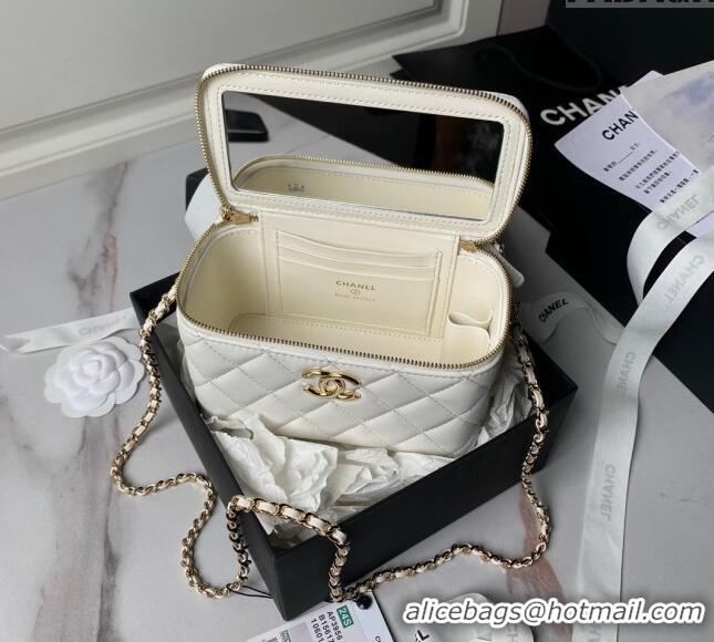 Well Crafted Chanel Lambskin Clutch with Chain and Pearls Top handle AP3956 White 2024