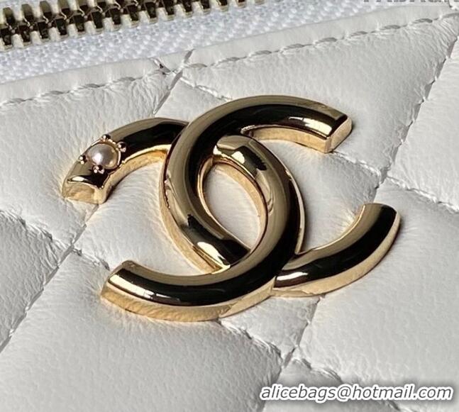 Well Crafted Chanel Lambskin Clutch with Chain and Pearls Top handle AP3956 White 2024