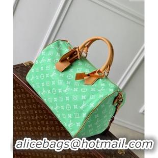 Luxurious Louis Vuitton RUNWAY Speedy P9 Bandouliere 40 Bag in Soft Calfskin M24417 Light Green 2024