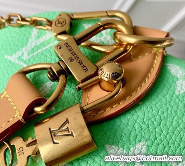 Luxurious Louis Vuitton RUNWAY Speedy P9 Bandouliere 40 Bag in Soft Calfskin M24417 Light Green 2024