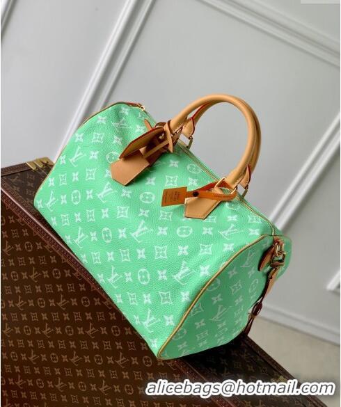 Luxurious Louis Vuitton RUNWAY Speedy P9 Bandouliere 40 Bag in Soft Calfskin M24417 Light Green 2024