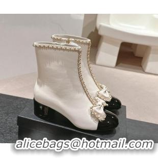 Purchase Chanel Calfskin Heel Ankle Boots with Chain and Bow White 816081