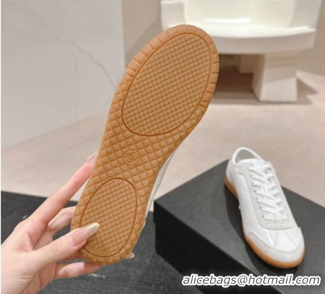 Stylish Chanel Calfskin Sneakers White 816111