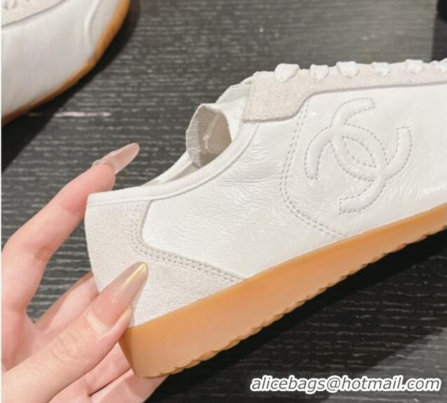 Stylish Chanel Calfskin Sneakers White 816111