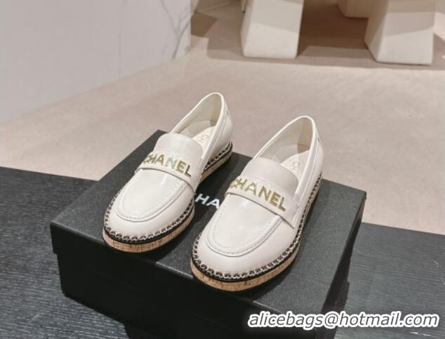 Purchase Chanel Calfskin Loafers with Chain White 816119