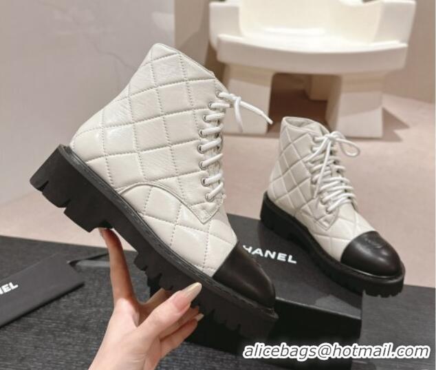 Best Grade Chanel Quilted Calfskin Lace up Ankle Boots White 816129