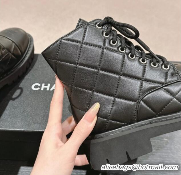 Durable Chanel Quilted Calfskin Lace up Ankle Boots Black 816131