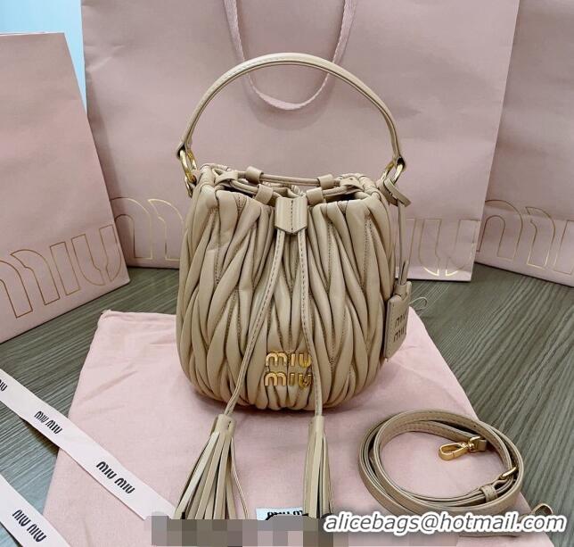 Inexpensive Miu Miu Matelassé nappa leather bucket bag 5BE085 Beige 2024