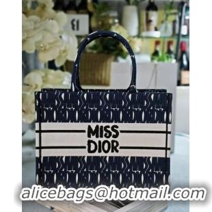 Discount Dior Medium Book Tote bag in Blue and White Miss Dior Allover Embroidery D1287 2024