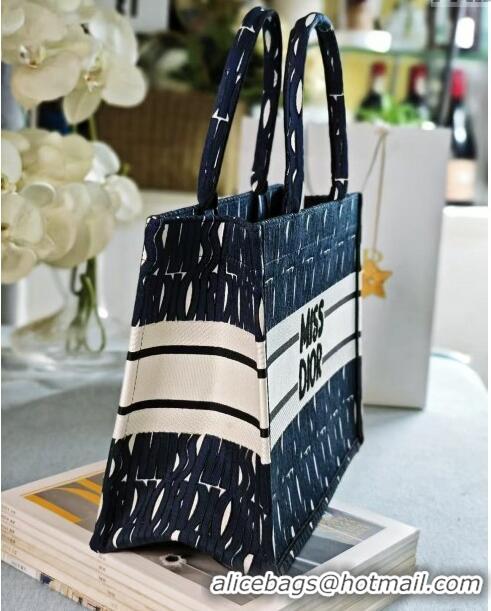 Discount Dior Medium Book Tote bag in Blue and White Miss Dior Allover Embroidery D1287 2024