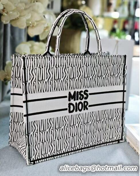 Best Quality Dior Large Book Tote bag in White and Black Miss Dior Allover Embroidery CD1286 2024