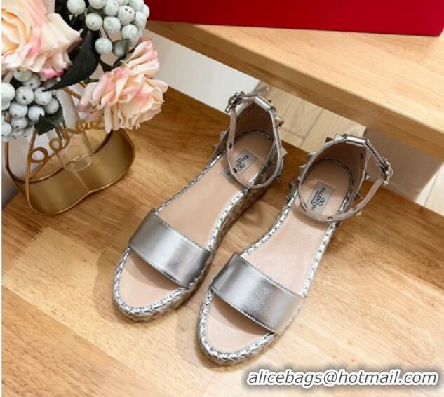 Good Quality Valentino Rockstud Espadrille Platform Sandals in Grained Calfskin Silver 612083