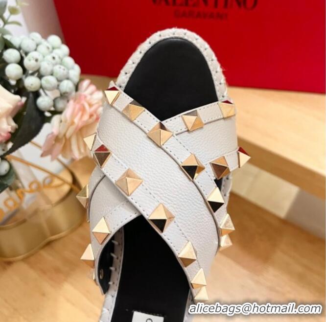 Sophisticated Valentino Rockstud Espadrille Flat Slides Sandal in Grained Calfskin Grey 612101