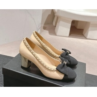 Top Design Chanel Calfskin & Grosgrain Pumps 7cm with Chain Bow Beige 722071