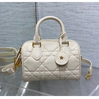 Pretty Style Dior Groove 20 Boston Bag in Macrocannage Calfskin CD5117 Beige 2024