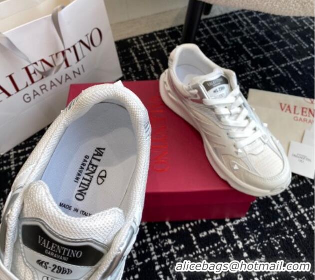 Trendy Design Valentino Men's Rockstud True Act Sneakers in Knit Mesh White/Grey 812128