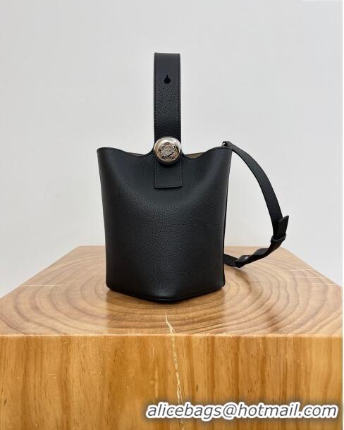 Well Crafted Loewe Mini Pebble Bucket bag in Soft Grained Calfskin 9047 Black 2024