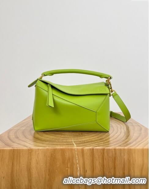 Good Product Loewe Small Puzzle Bag in Classic Calfskin 9311 Meadow Green 2024