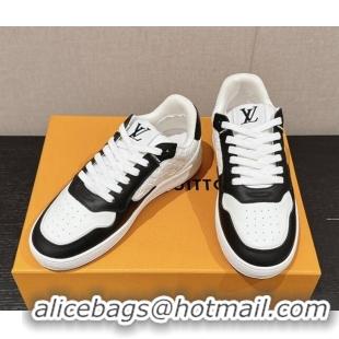 Sumptuous Louis Vuitton Time Out Sneakers in Calf Leather Black/White 0724096