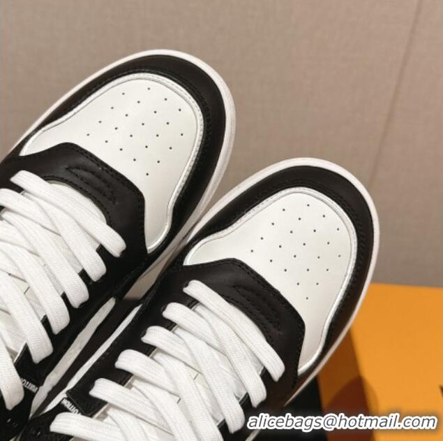 Sumptuous Louis Vuitton Time Out Sneakers in Calf Leather Black/White 0724096