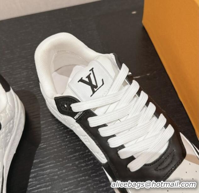 Sumptuous Louis Vuitton Time Out Sneakers in Calf Leather Black/White 0724096