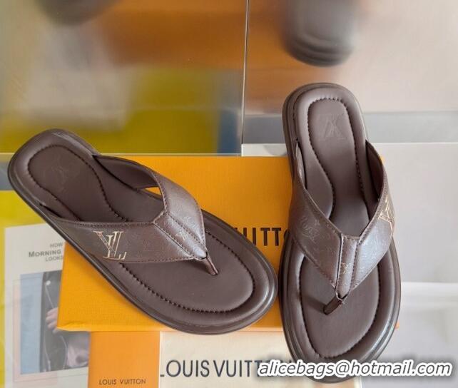 Luxurious Louis Vuitton Men's Flat Thong Slides Sandal in Calf Leather Brown 815077