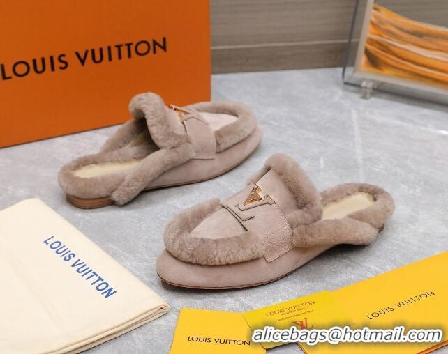 Sophisticated Louis Vuitton LV Capri Open Back Loafers/Flat Mules in Suede and Wool Nude 905092