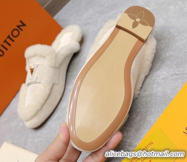 Pretty Style Louis Vuitton LV Capri Open Back Loafers/Flat Mules in Suede and Wool White 905095