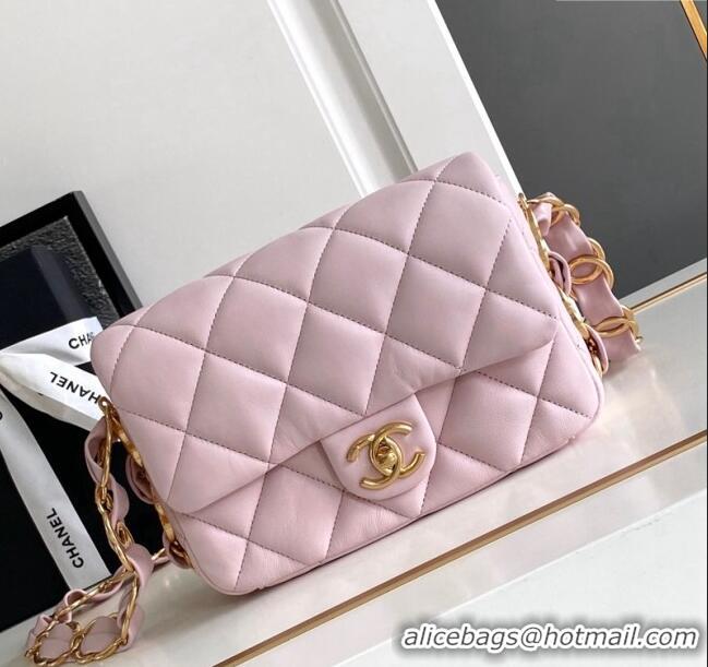 Stylish Chanel Lambskin Mini Flap bag with CC Chain CH083001 Light Pink 2024