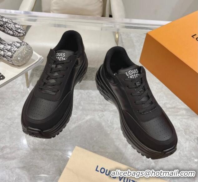 Pretty Style Louis Vuitton Men's Signature Grained Leather Sneakers Black 905113