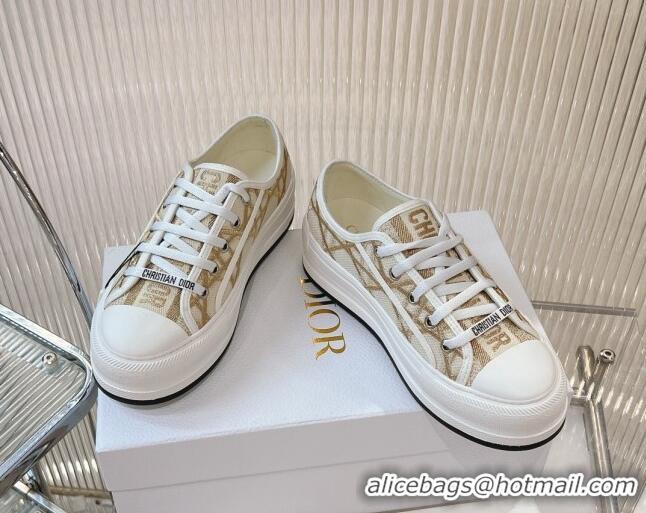 Pretty Style Dior Walk'n'Dior Platform Sneakers 4.5cm in White Cotton Embroidered with Macrocannage Motif in Gold-Tone M