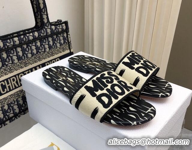 Low Cost Dior Dway Flat Slides Sandal in Embroidered Cotton and Miss Dior Allover Motif Black/Beige 814010