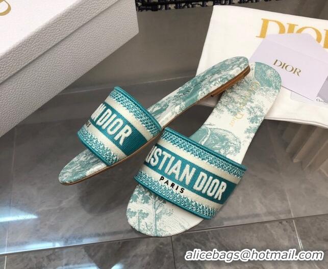 Classic Hot Dior Dway Flat Slides Sandal in Embroidered Cotton and Toile de Jouy Sauvage Motif Light Green 814021