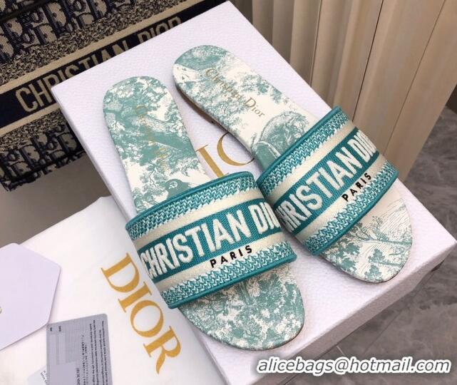 Classic Hot Dior Dway Flat Slides Sandal in Embroidered Cotton and Toile de Jouy Sauvage Motif Light Green 814021