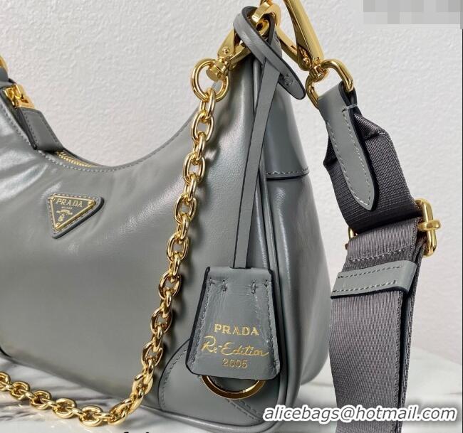 Grade Design Prada Re-Edition 2005 Shiny Leather Hobo Bag 1BC204 Grey 2024