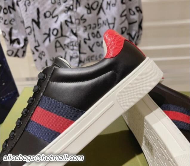 Stylish Gucci Ace Sneakers with Web in Calf Leather Black 814109