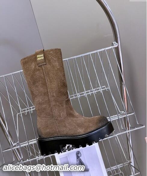 Promotional iu Miu Suede Platform Medium Boots 5cm with Logo Tag 5U270E Dark Brown 2024