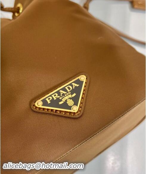 Trendy Design Prada Re-Edition 1978 Re-Nylon Bucket mini-bag 1BE067 Brown 2024