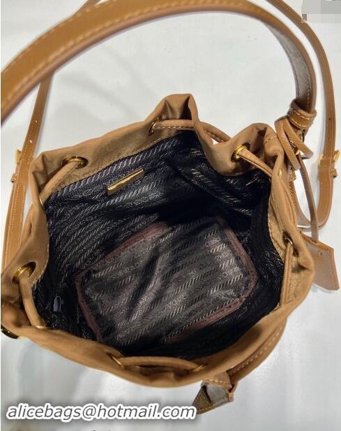 Trendy Design Prada Re-Edition 1978 Re-Nylon Bucket mini-bag 1BE067 Brown 2024