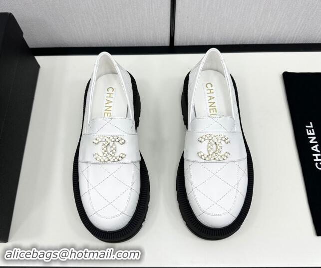 Grade Quality Chanel Quilted Calfskin Loafers CH82902 White 082902