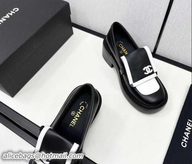 Unique Discount Chanel Calfskin Loafers CH82907 White/Black 082907