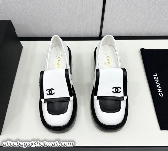 Good Product Chanel Calfskin Loafers CH82909 Black/White 082909