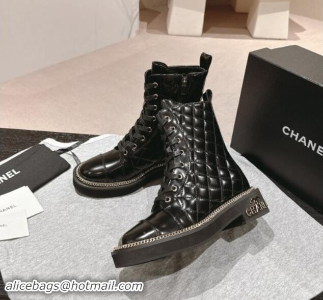 Durable Chanel Patent Quilted Leather lace-up Ankle Boots with Logo Stud and Chain Black 909060