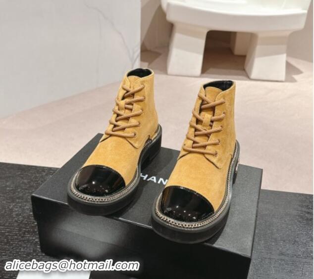 Good Quality Chanel Suede Lace-up Ankle Boots with Logo Stud and Chain Yellow 909064