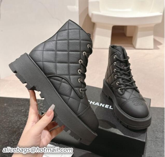 Charming Chanel Quilted Aged Calfskin Lace-up Platform Ankle Boots Black 909072