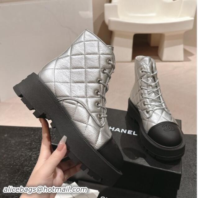 Best Product Chanel Quilted Aged Calfskin Lace-up Platform Ankle Boots Silver 909075